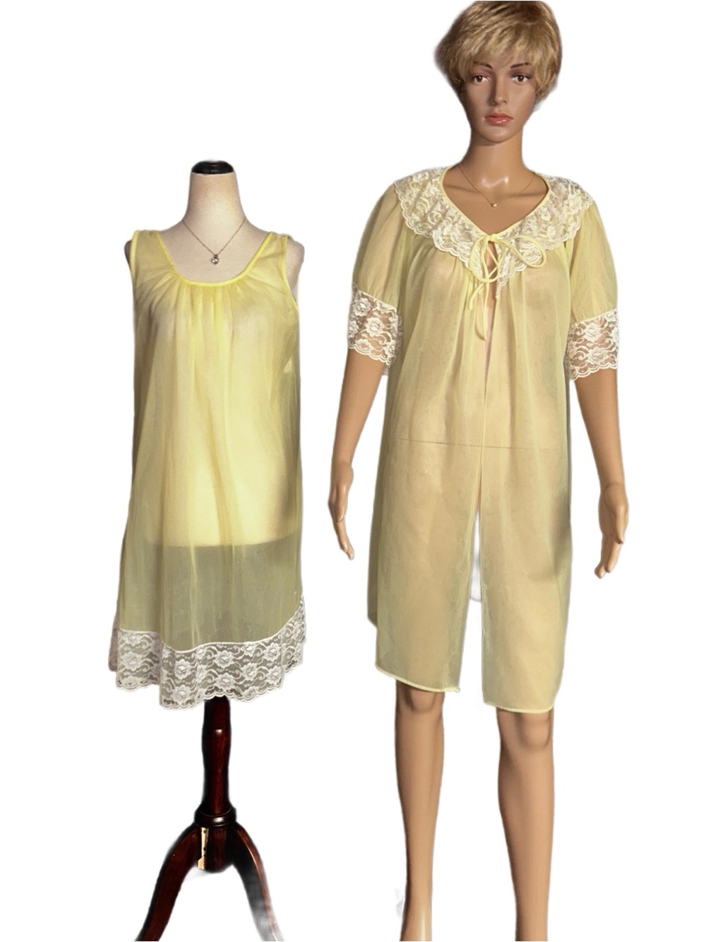 Lady Vanderbilt ~ Medium ~ Vintage USA ~ Yellow ~ Chiffon ~ Robe & Nightgown Set